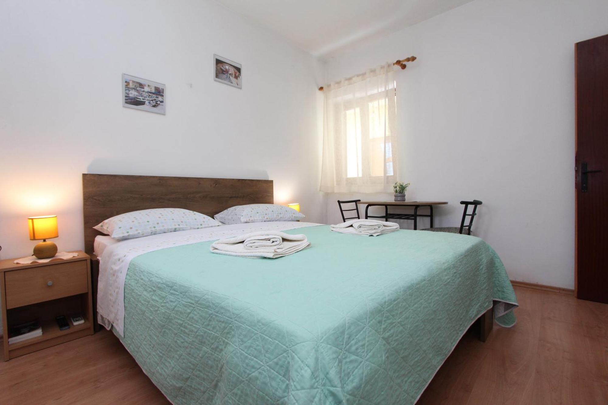 Apartments Antolovic ロヴィニ エクステリア 写真