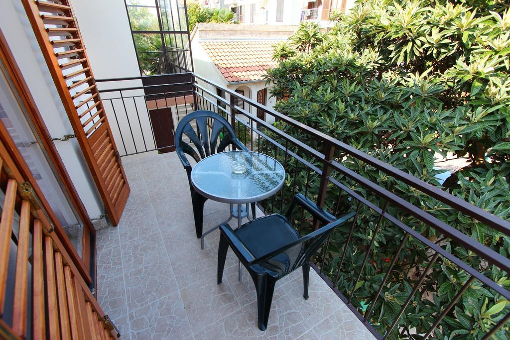 Apartments Antolovic ロヴィニ 部屋 写真
