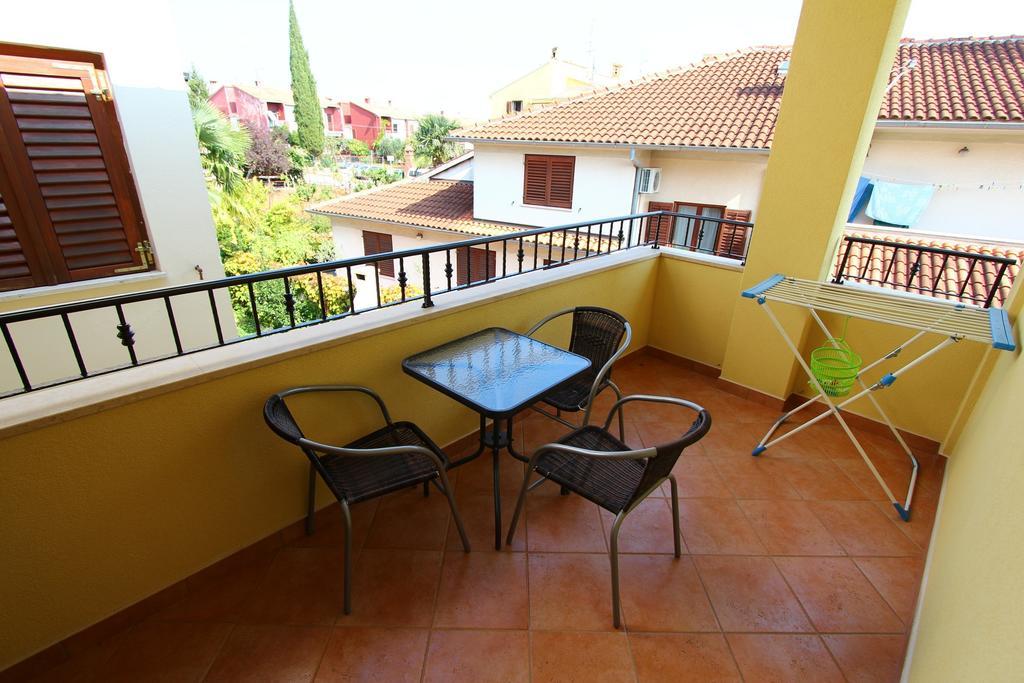 Apartments Antolovic ロヴィニ 部屋 写真
